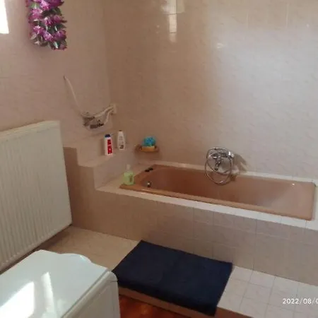 Istvan Apartman Tiszafured Exterior photo