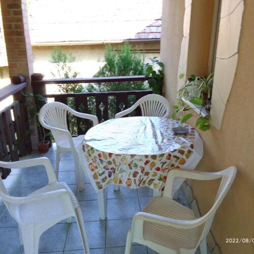 Istvan Apartment *